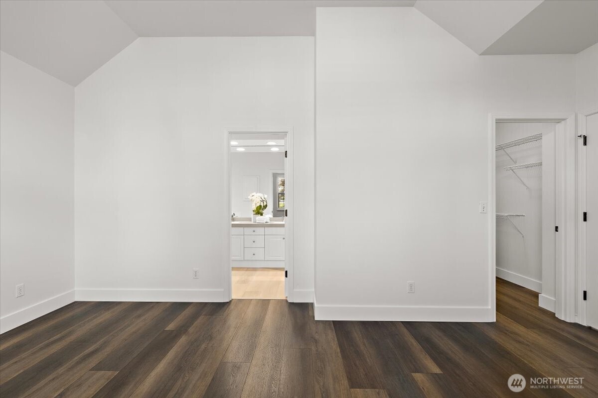 1828 163rd Place Property Photo 10