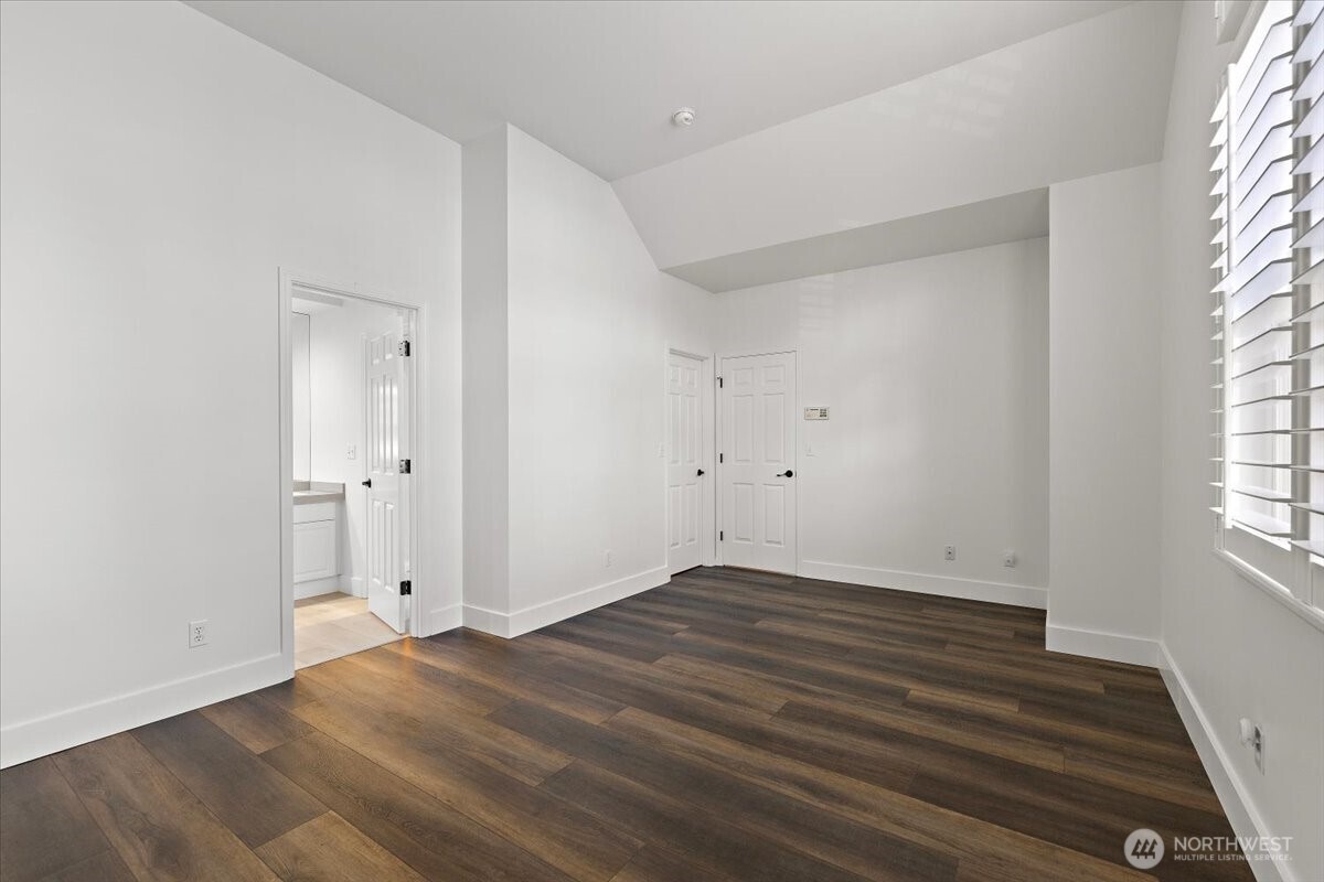 1828 163rd Place Property Photo 11