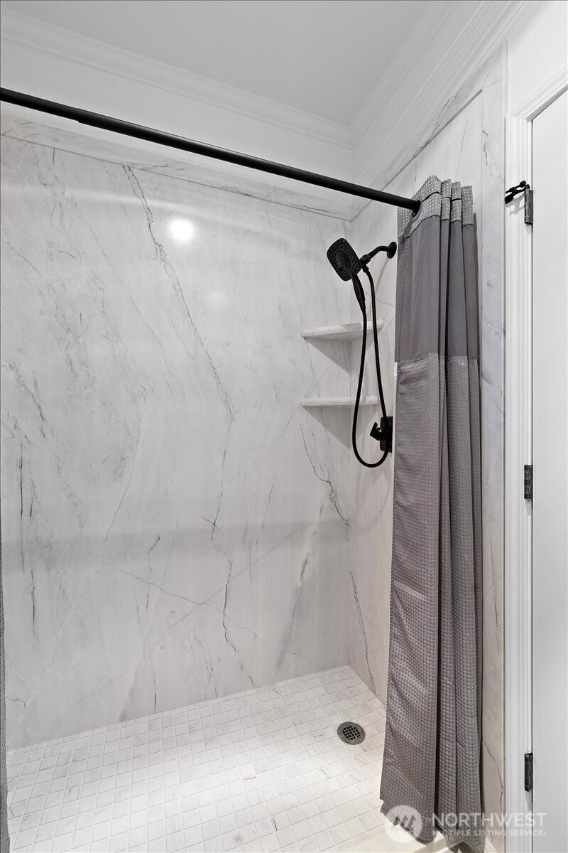 1828 163rd Place Property Photo 18
