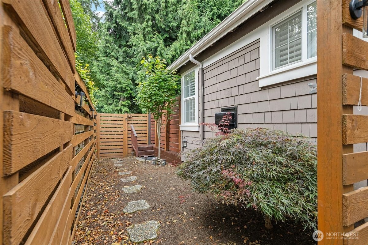 1828 163rd Place Property Photo 38