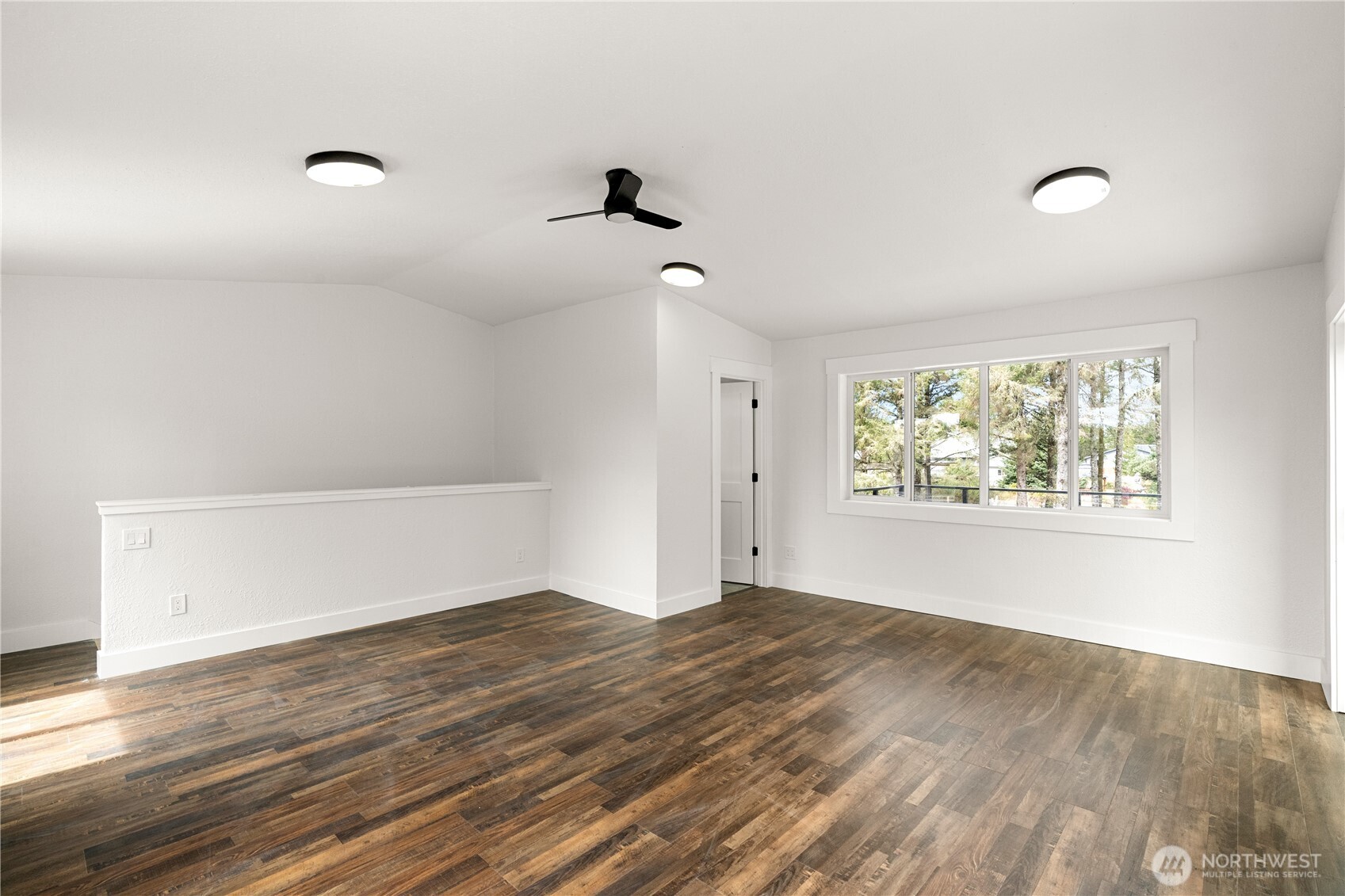 616 Aster Court Property Photo 15