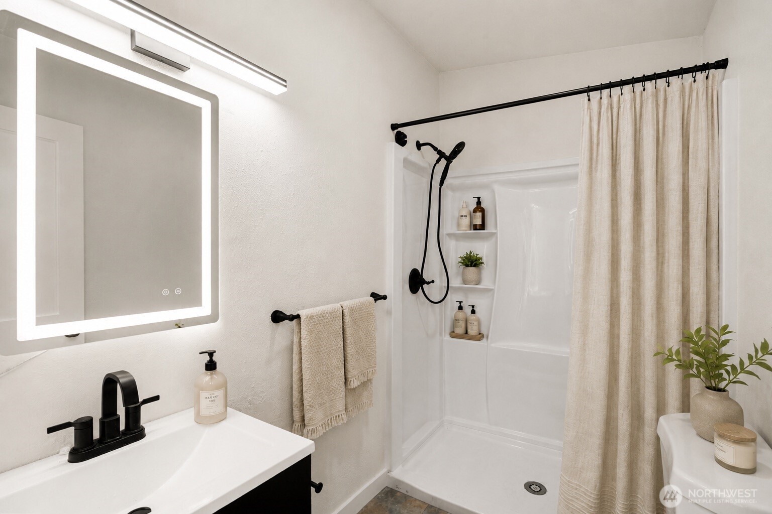 616 Aster Court Property Photo 16