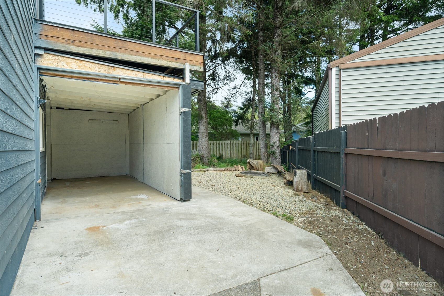 616 Aster Court Property Photo 27