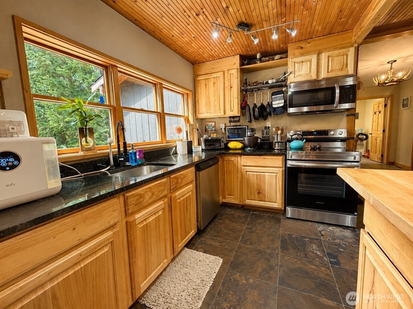 16845 Second Cr Road Property Photo 16