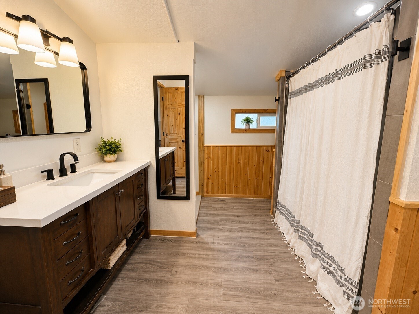 16845 Second Cr Road Property Photo 24