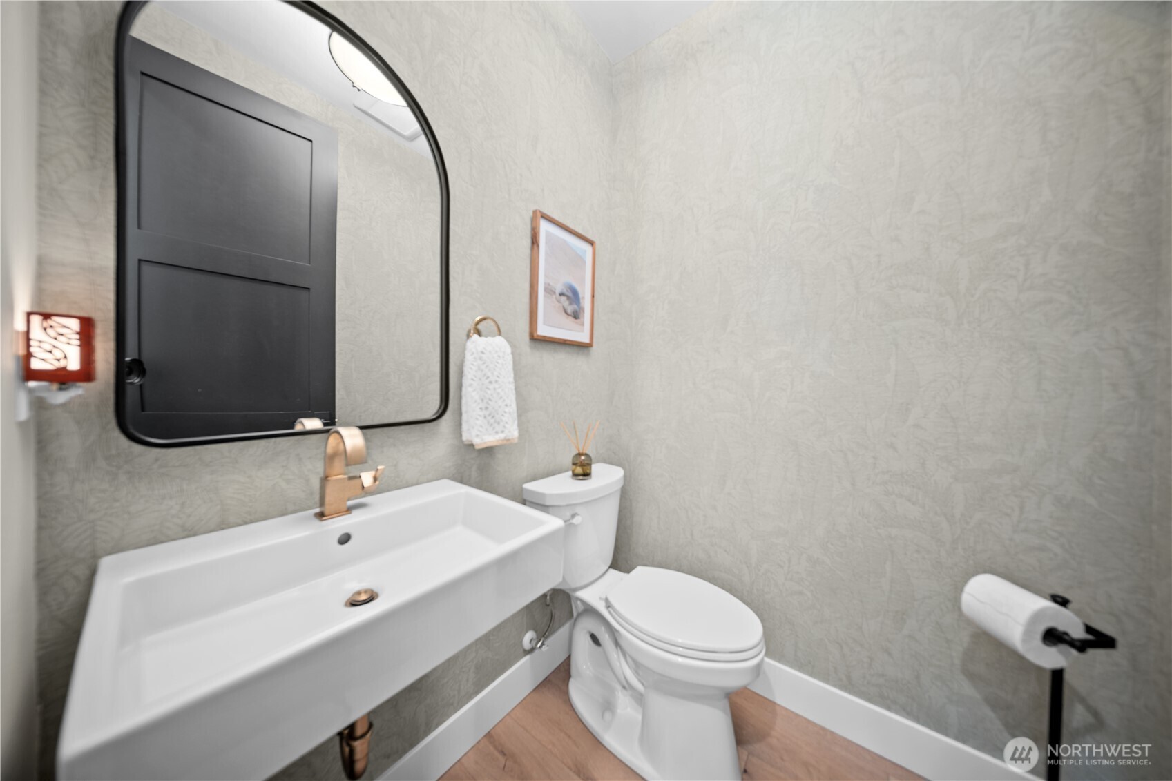 1906 Journeys End Lane Property Photo 19