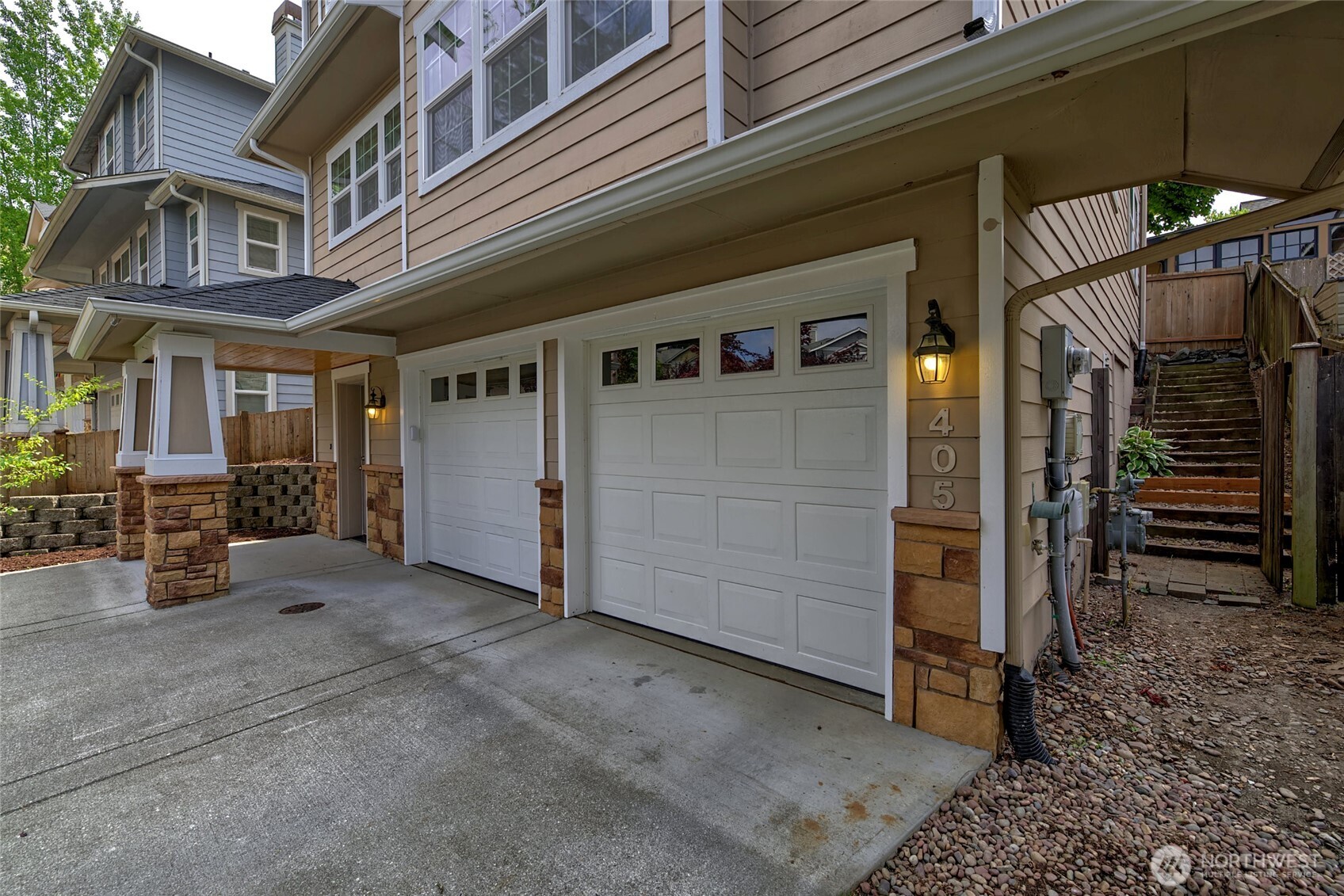 405 46th Street Property Photo 3