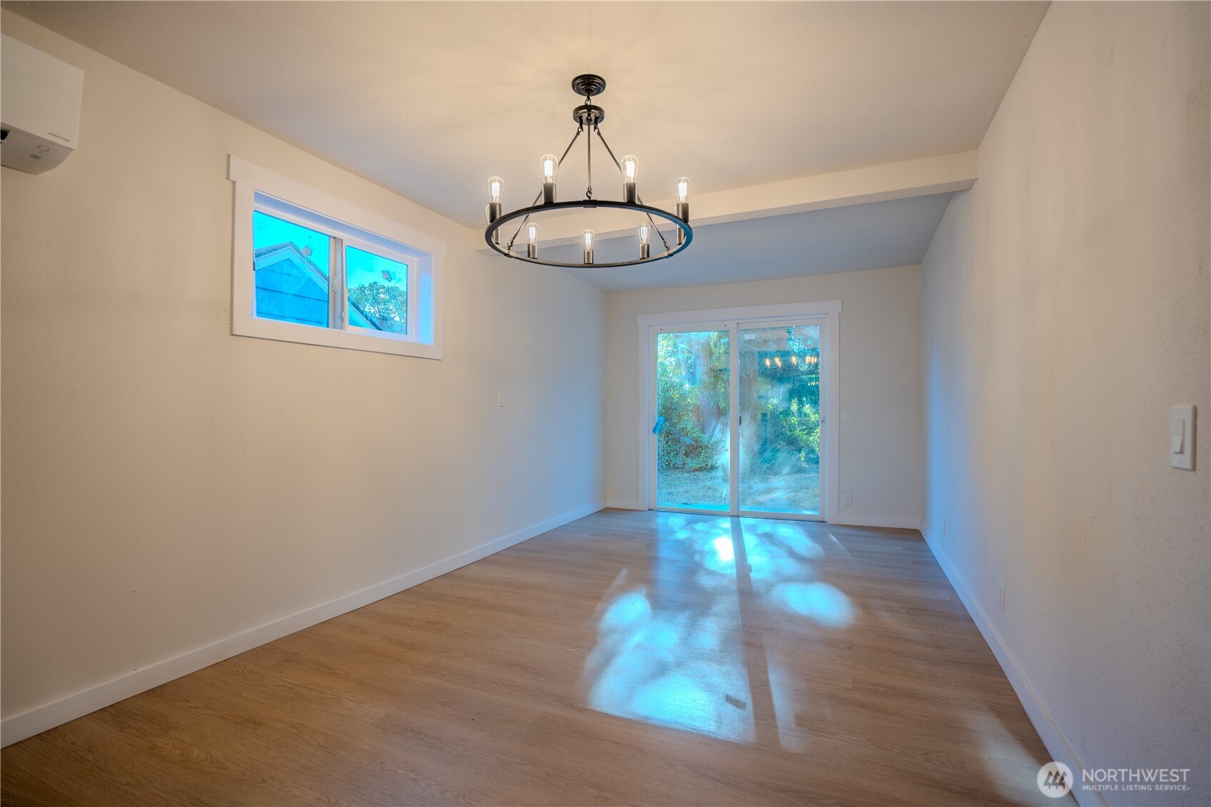 909 Fir Street Property Photo 5