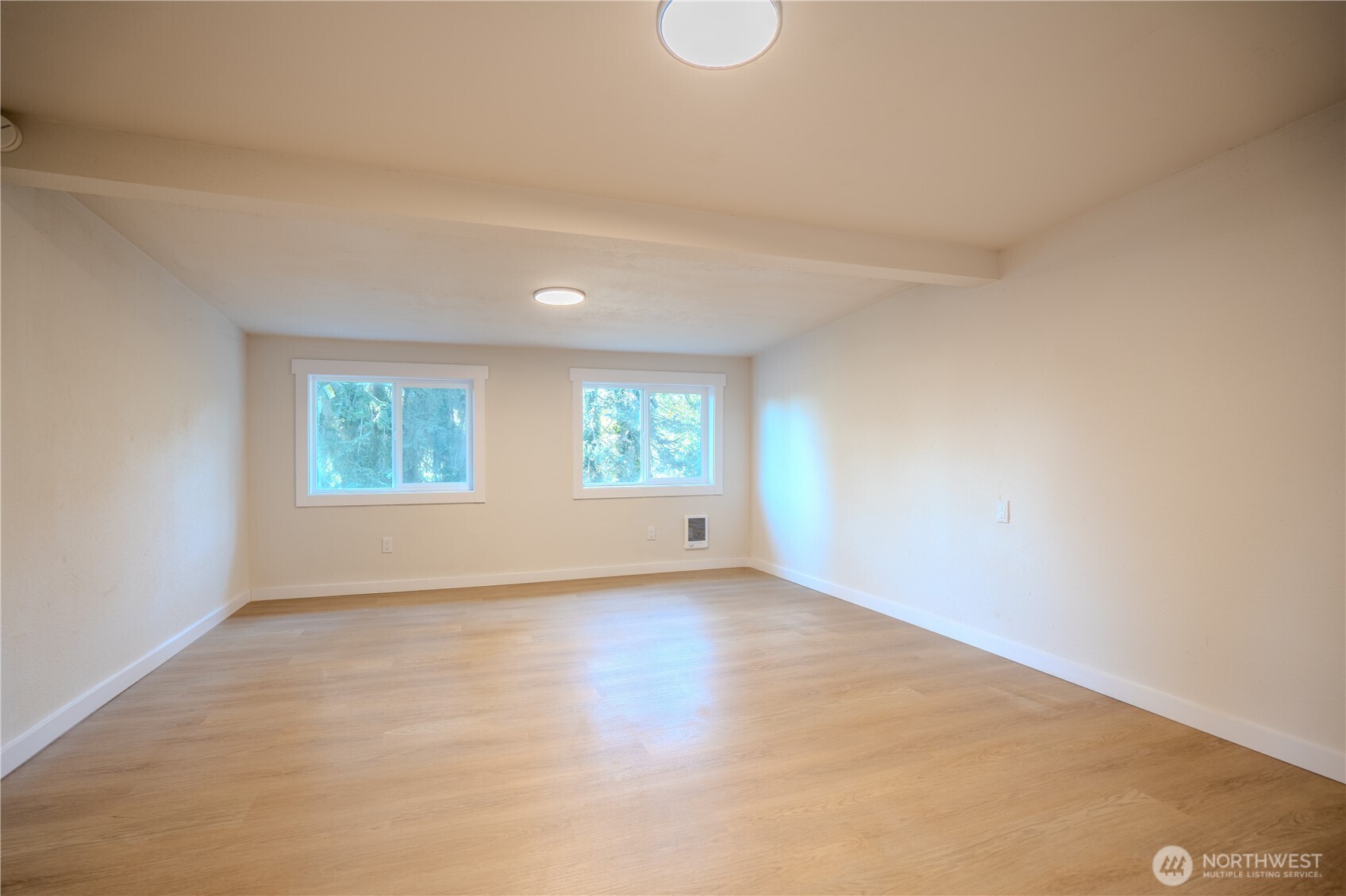 909 Fir Street Property Photo 14