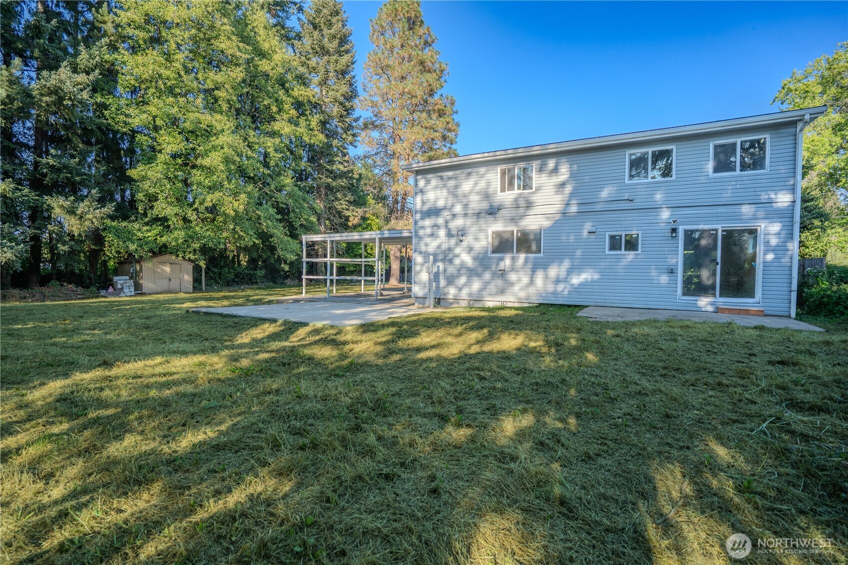 909 Fir Street Property Photo 15
