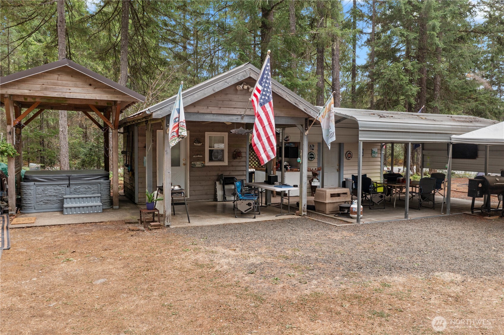 20 N Brook Lane Property Photo 1