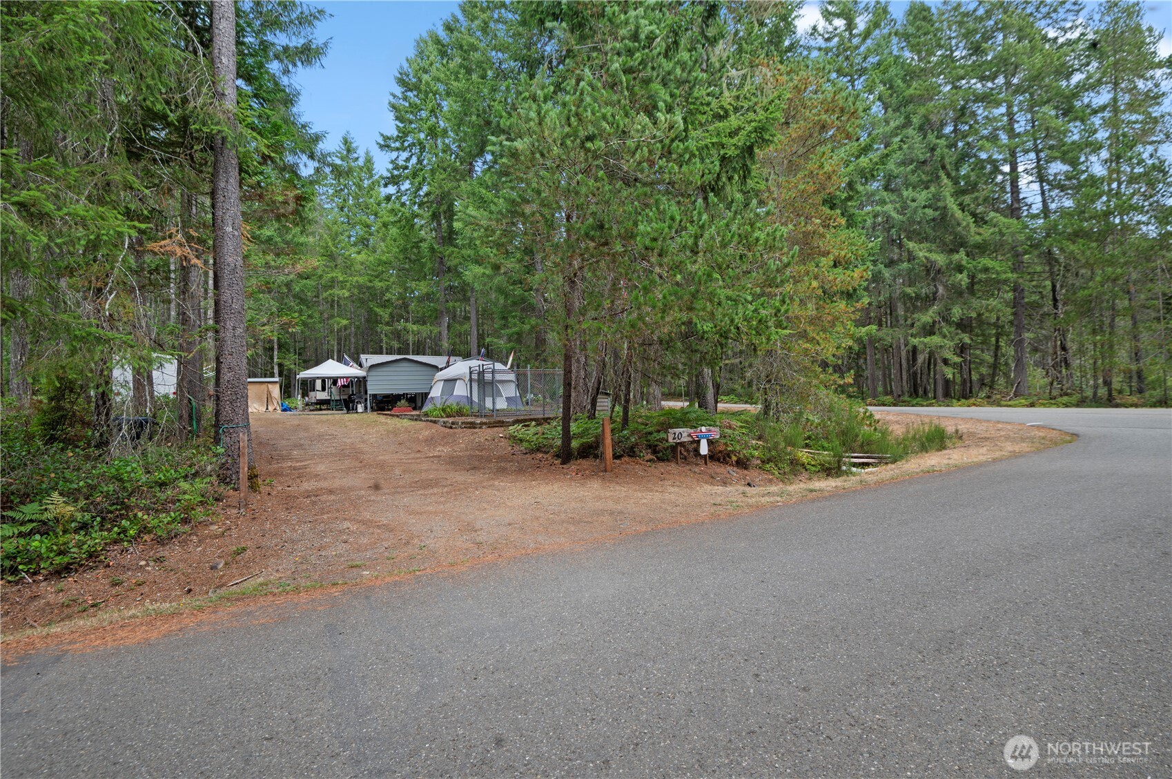 20 N Brook Lane Property Photo 2