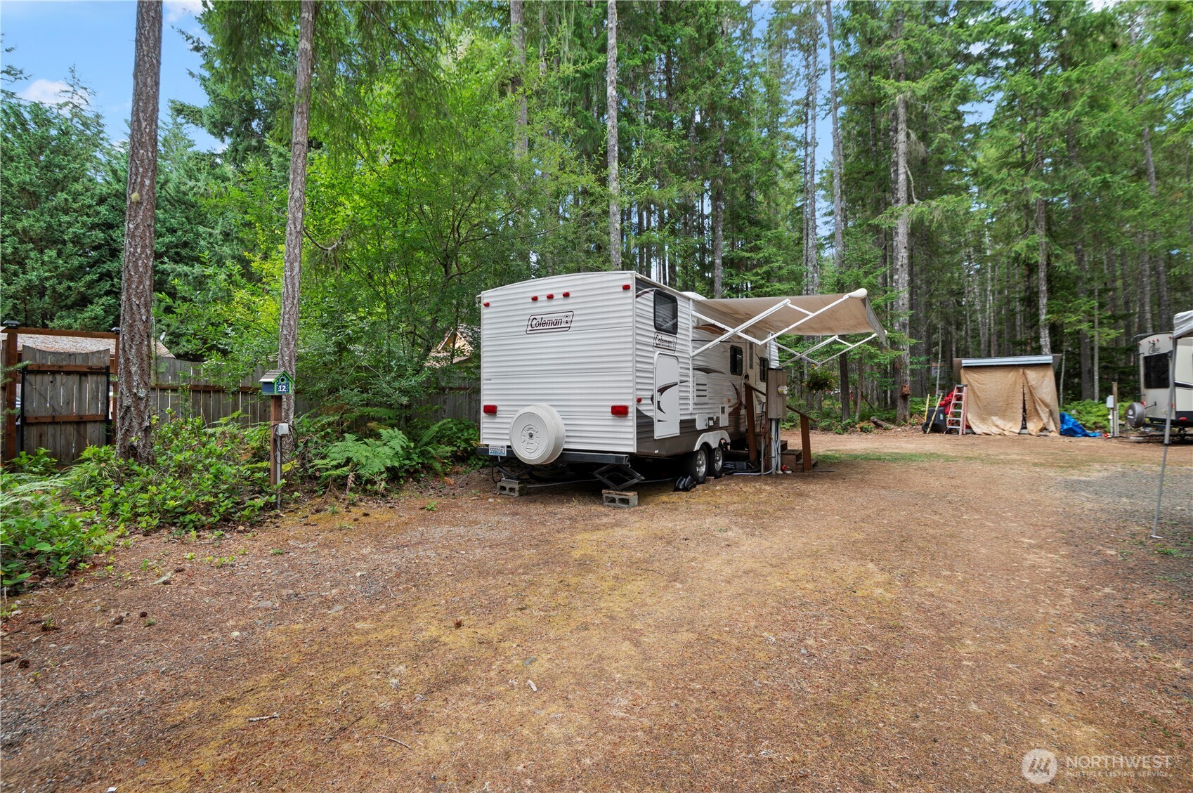20 N Brook Lane Property Photo 4