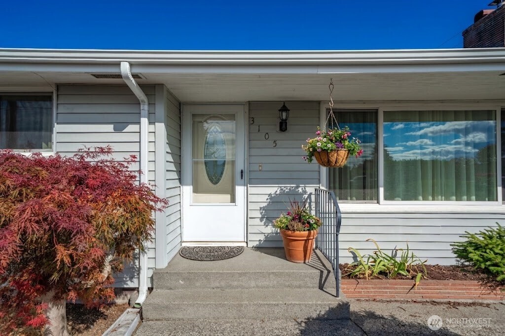 3145 Locust Avenue Property Photo 4
