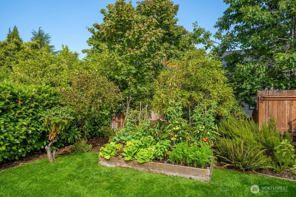 3145 Locust Avenue Property Photo 17