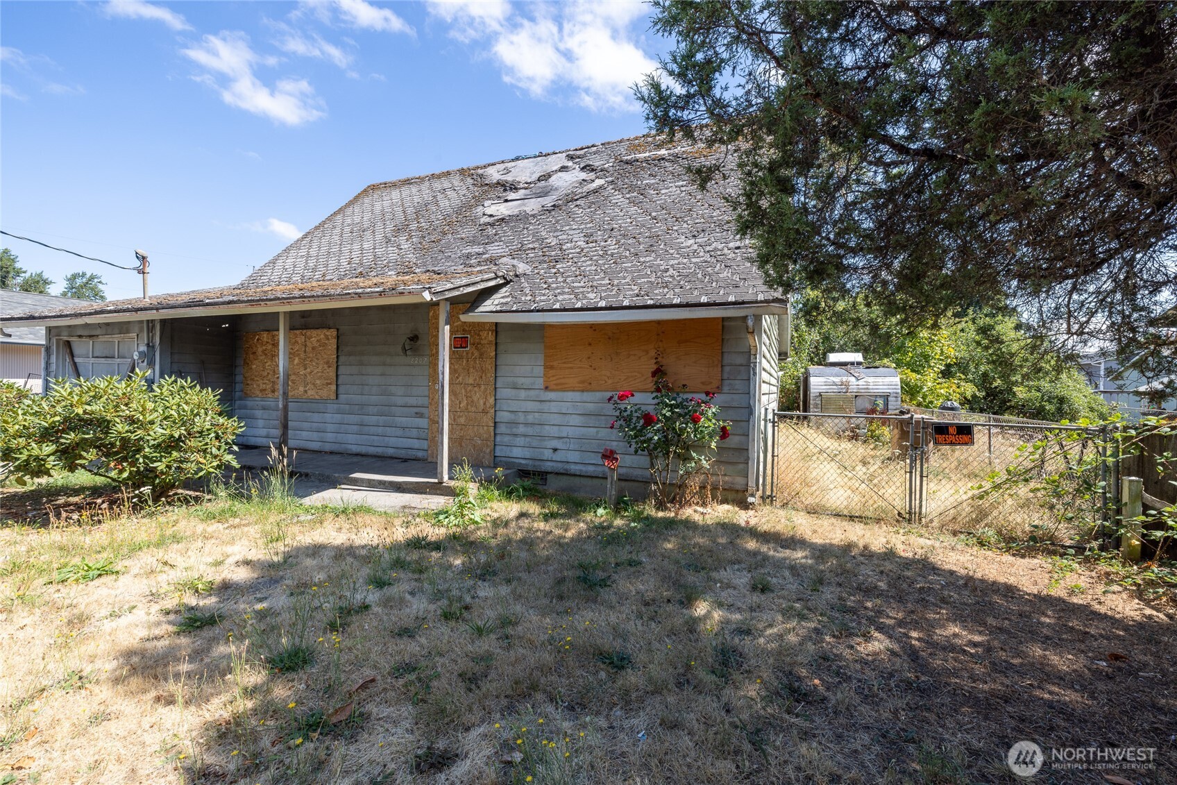 8207 S Sheridan Avenue Property Photo 4