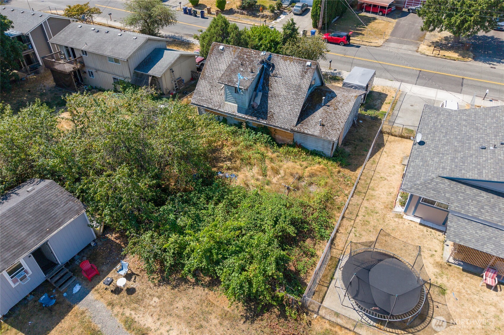 8207 S Sheridan Avenue Property Photo 6