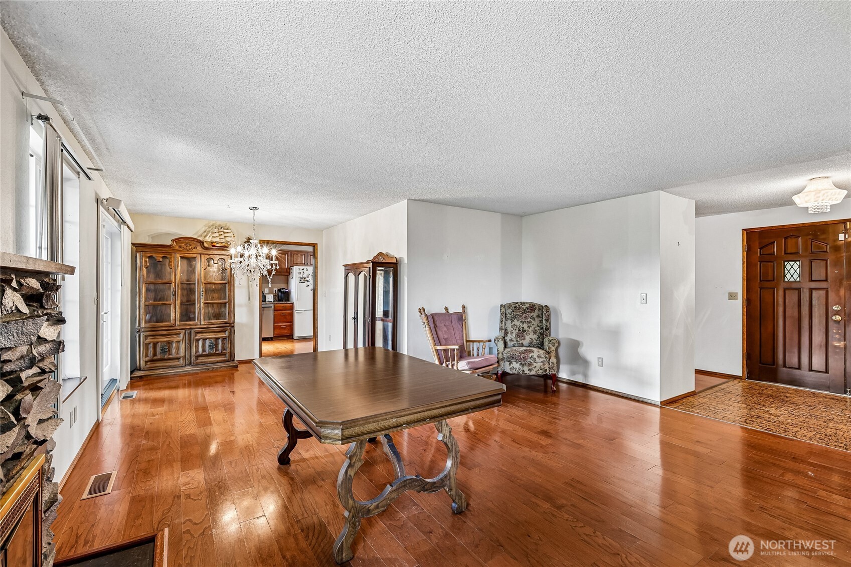 8621 Vistarama Avenue Property Photo 7