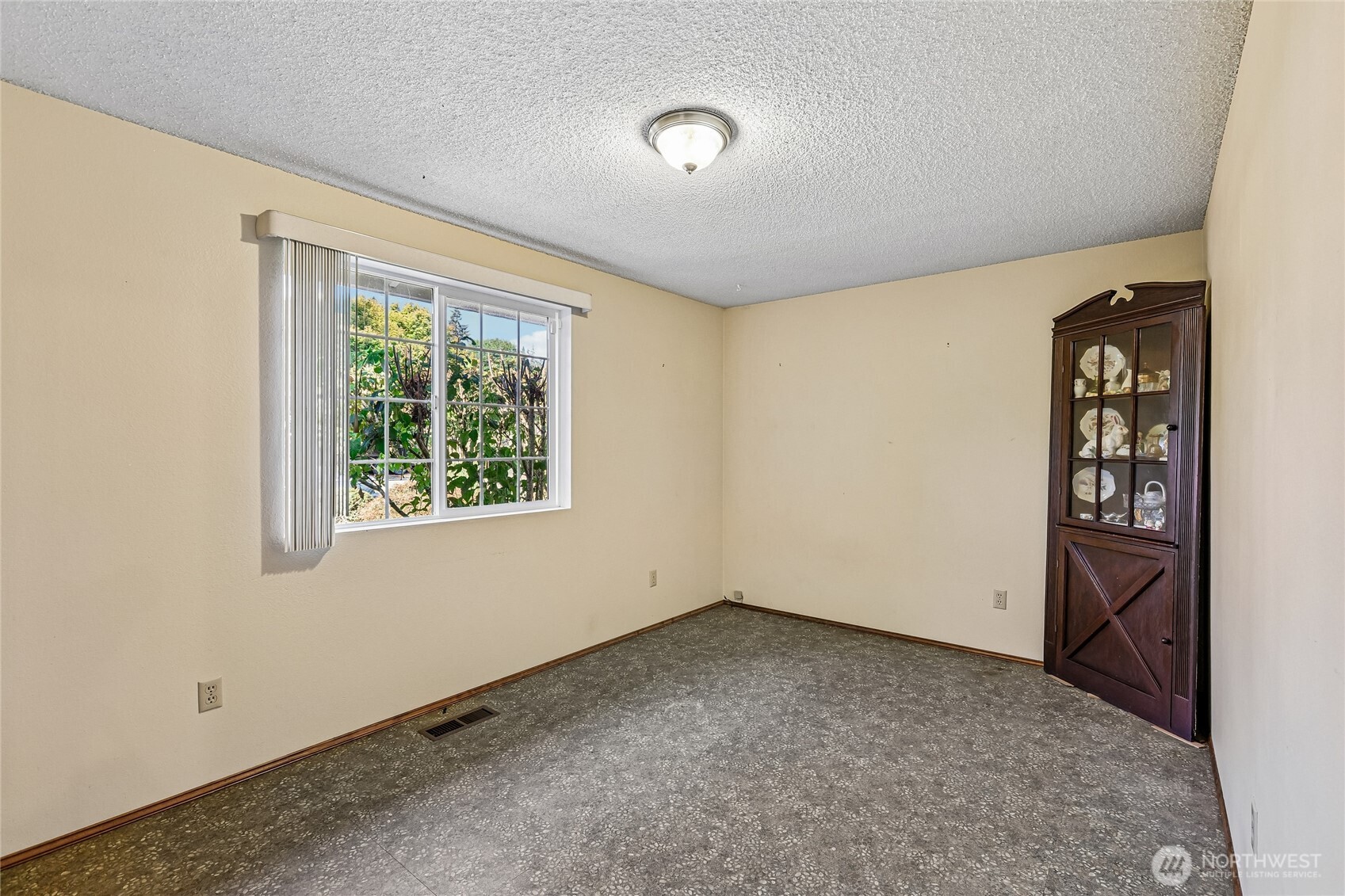 8621 Vistarama Avenue Property Photo 20