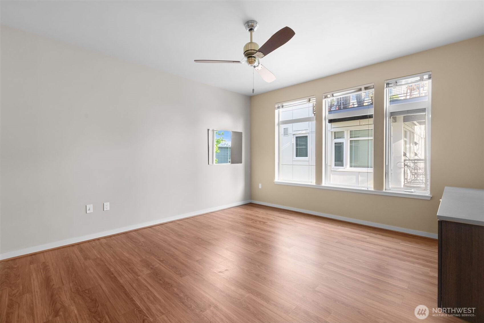 15100 6th Avenue 518 Property Photo 3