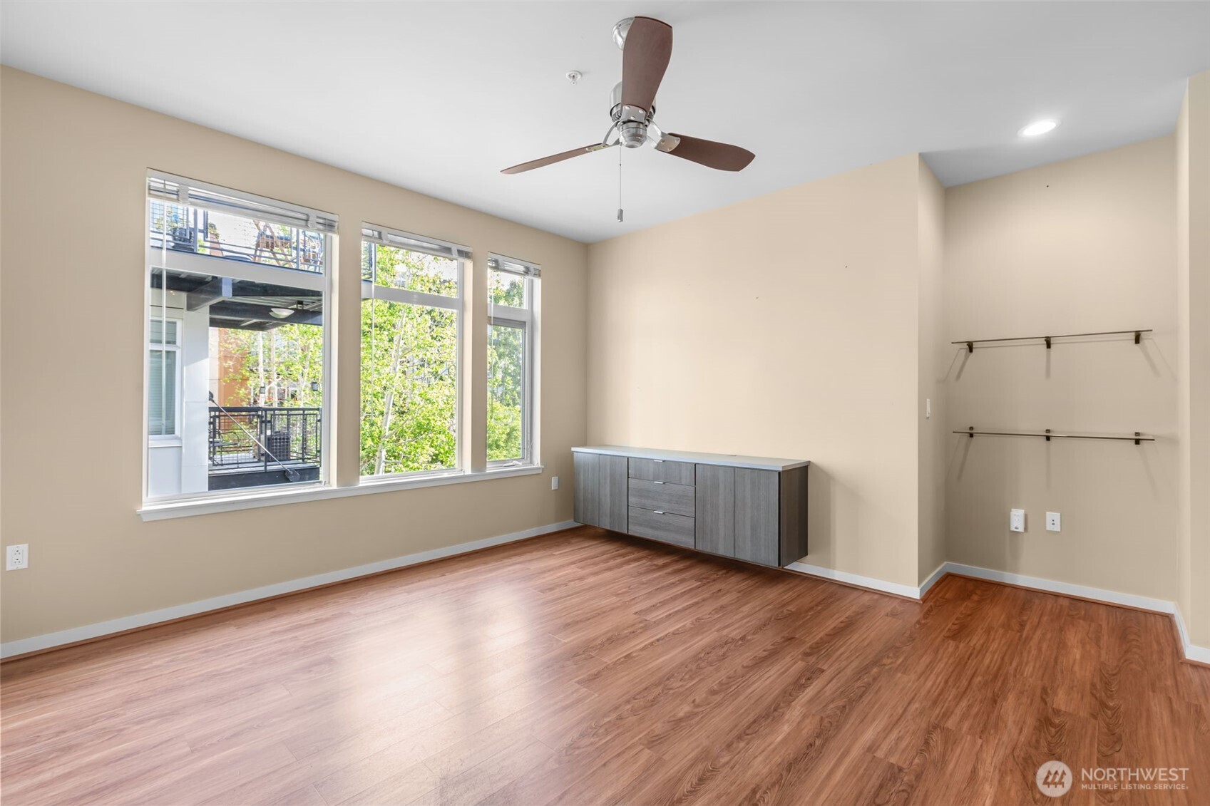 15100 6th Avenue 518 Property Photo 4