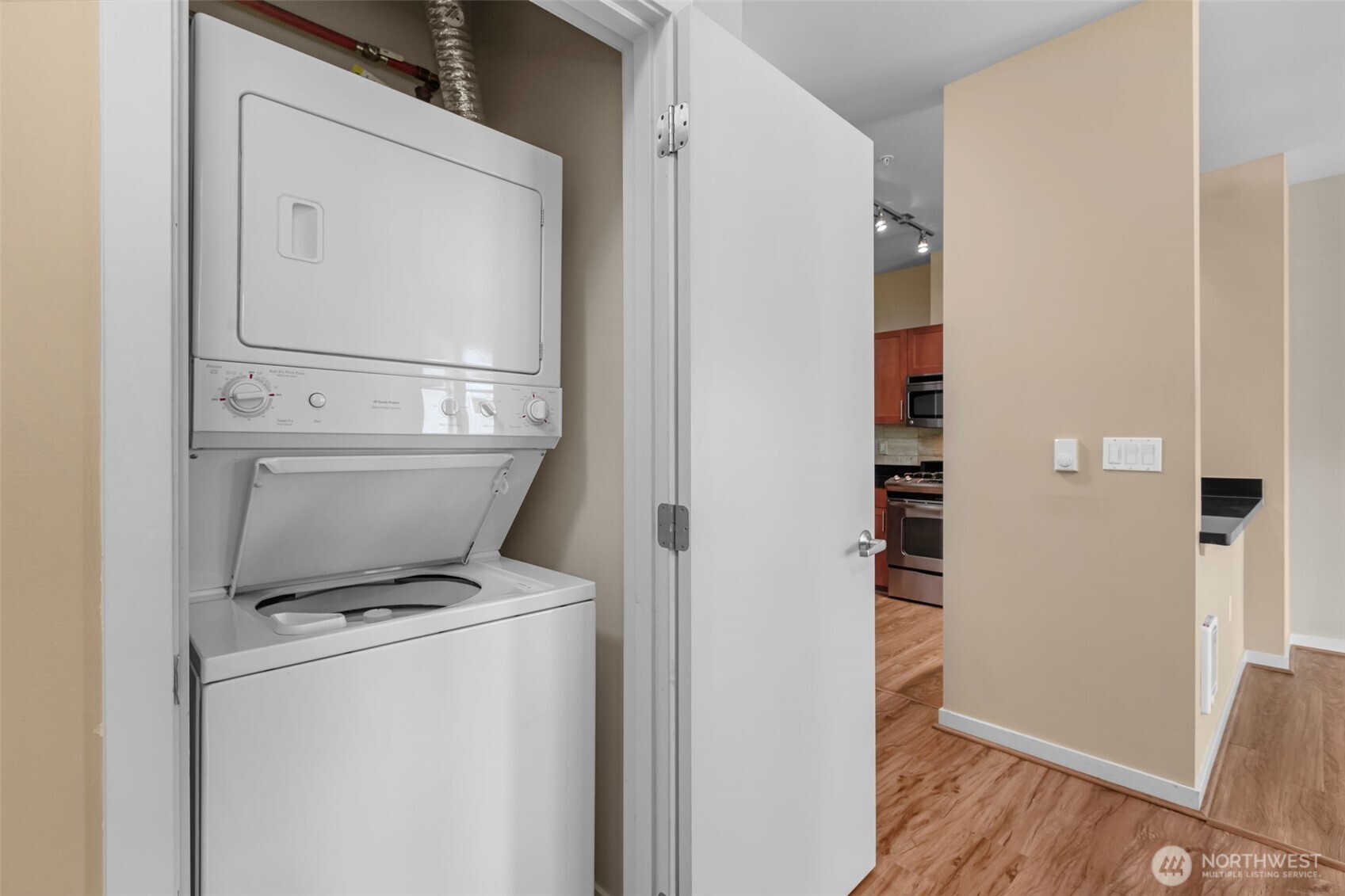 15100 6th Avenue 518 Property Photo 17