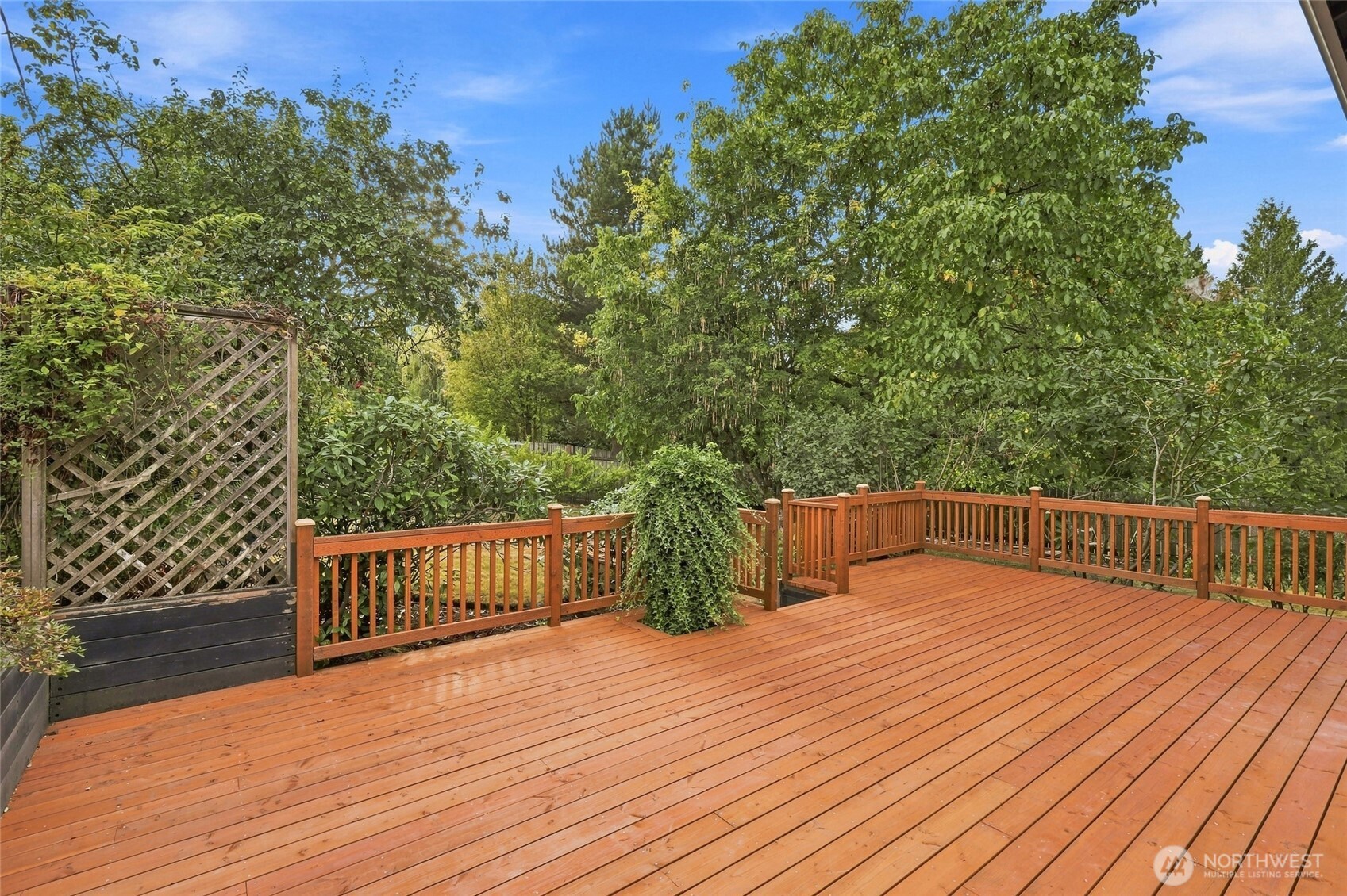15919 82nd Place Property Photo 32