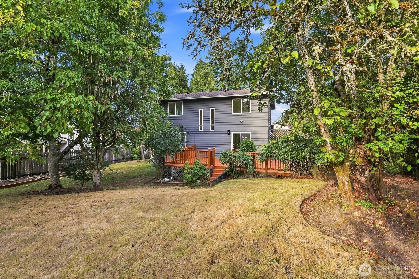 15919 82nd Place Property Photo 33