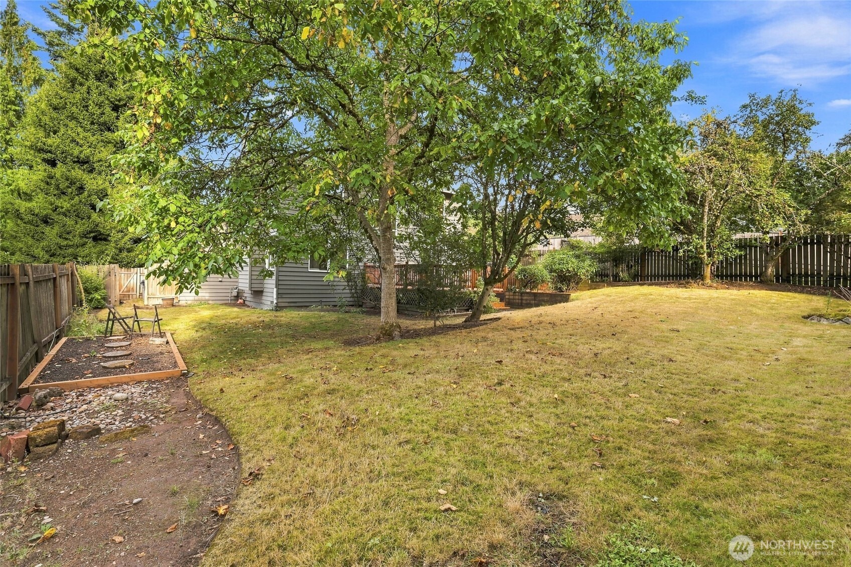 15919 82nd Place Property Photo 34
