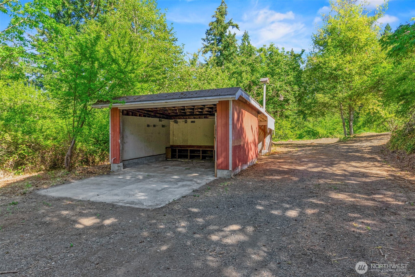 2605 Mt Brynion Road Property Photo 32
