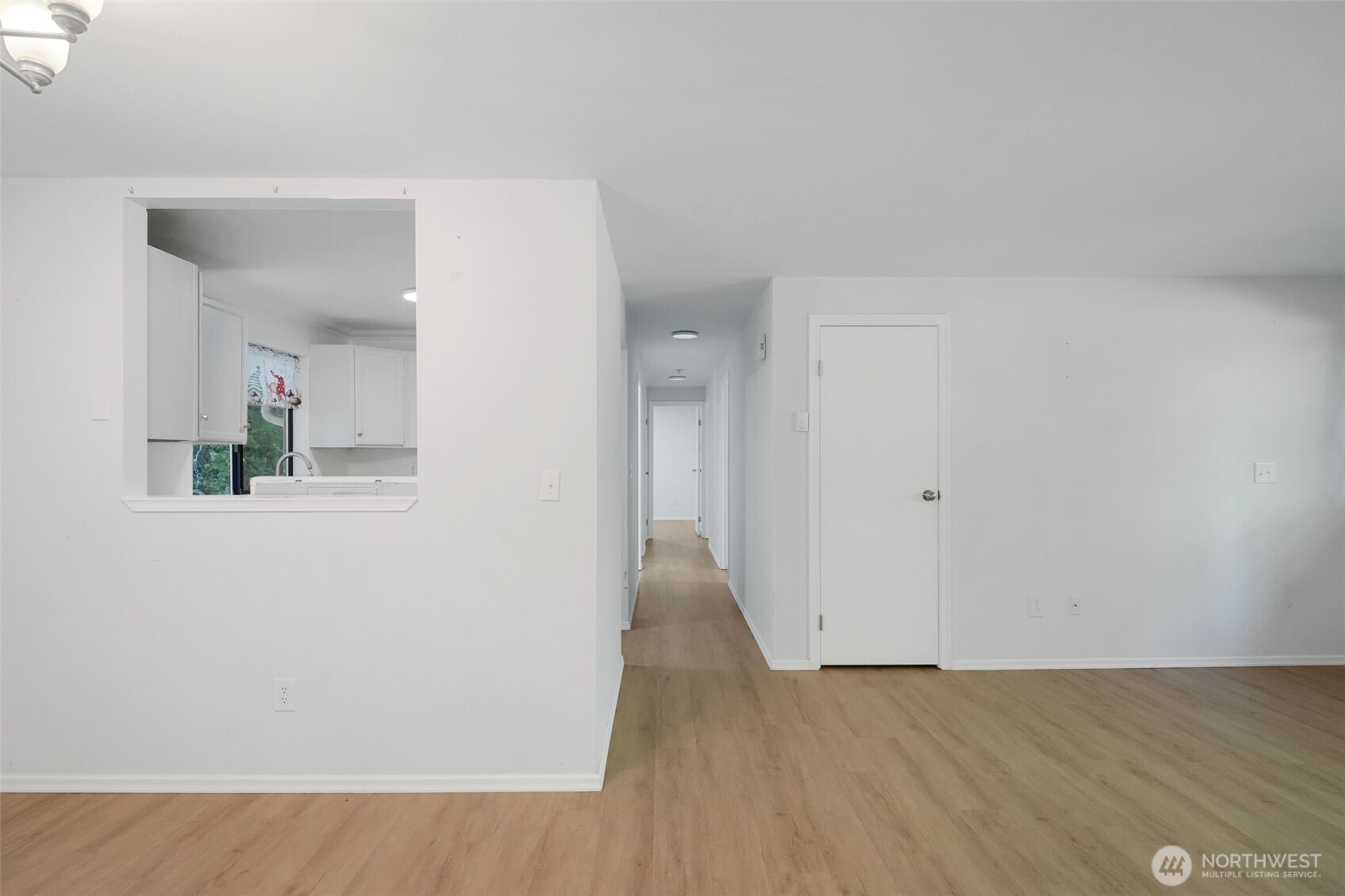 620 E Aycliffe Drive Property Photo 9