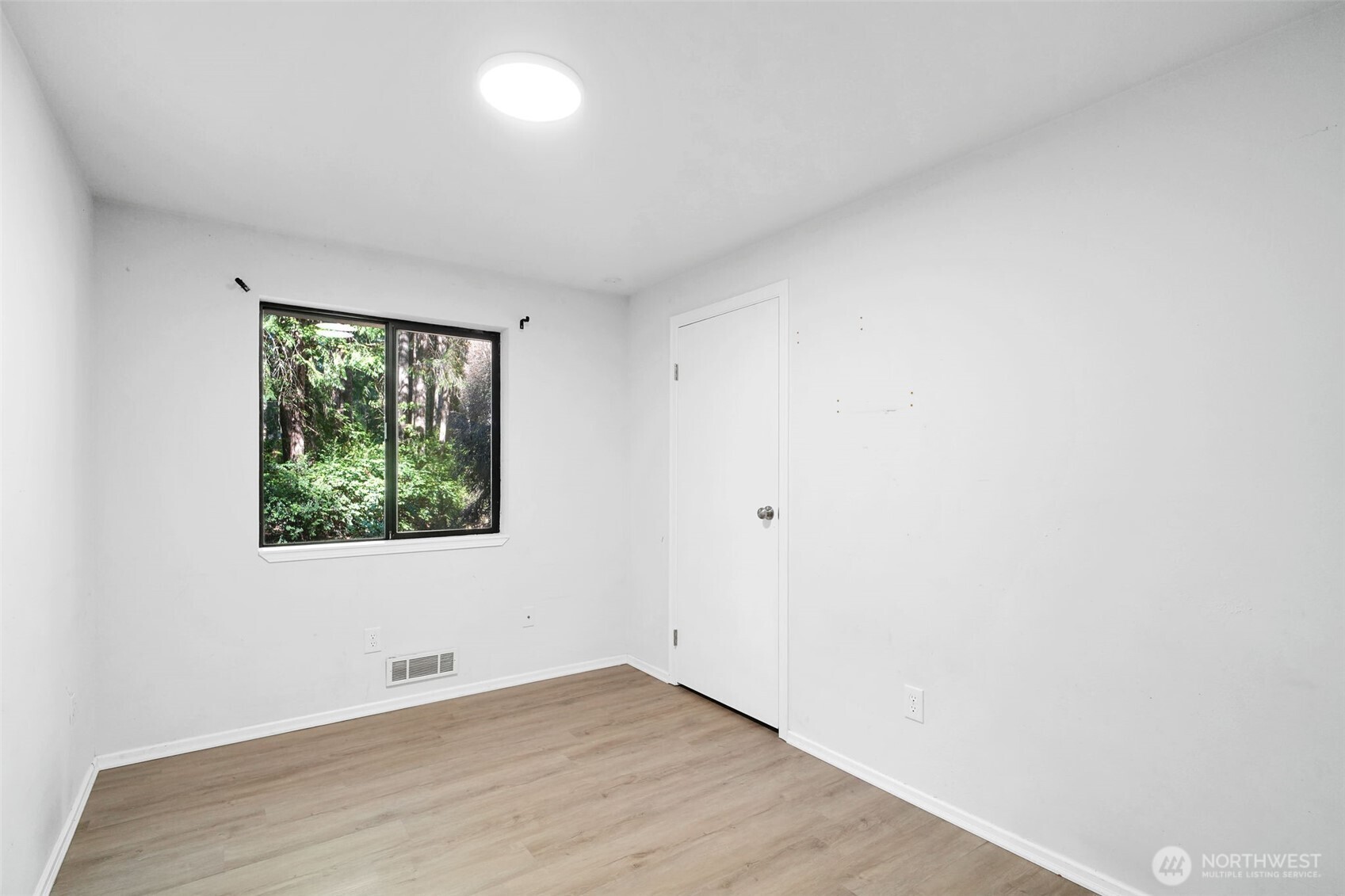 620 E Aycliffe Drive Property Photo 19