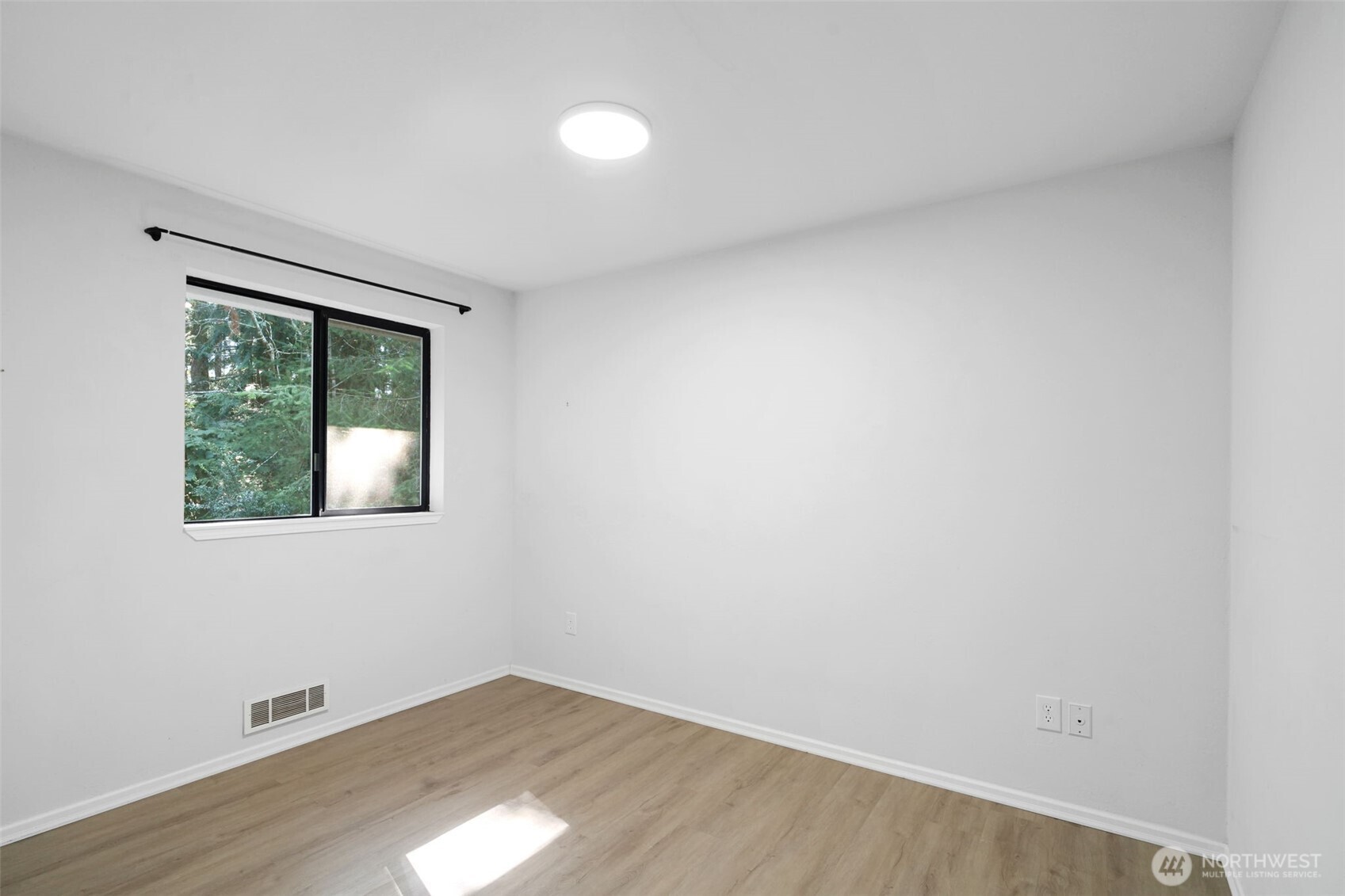 620 E Aycliffe Drive Property Photo 21
