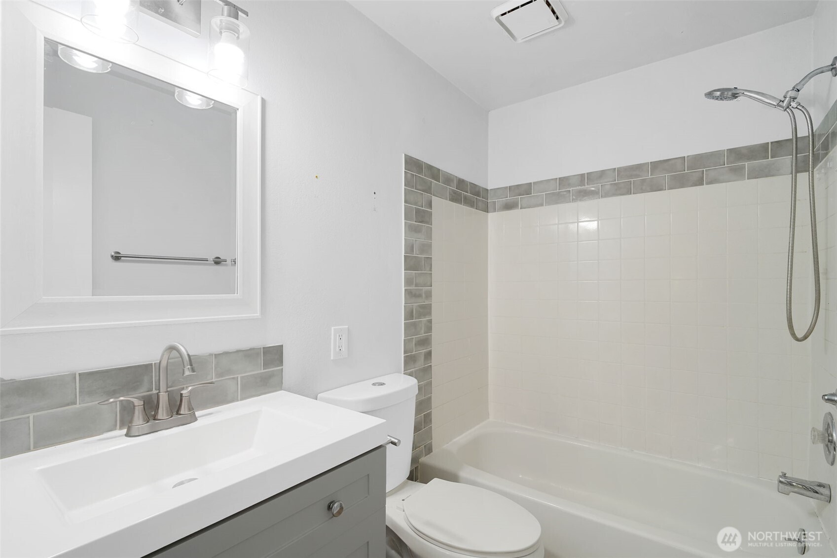 620 E Aycliffe Drive Property Photo 23