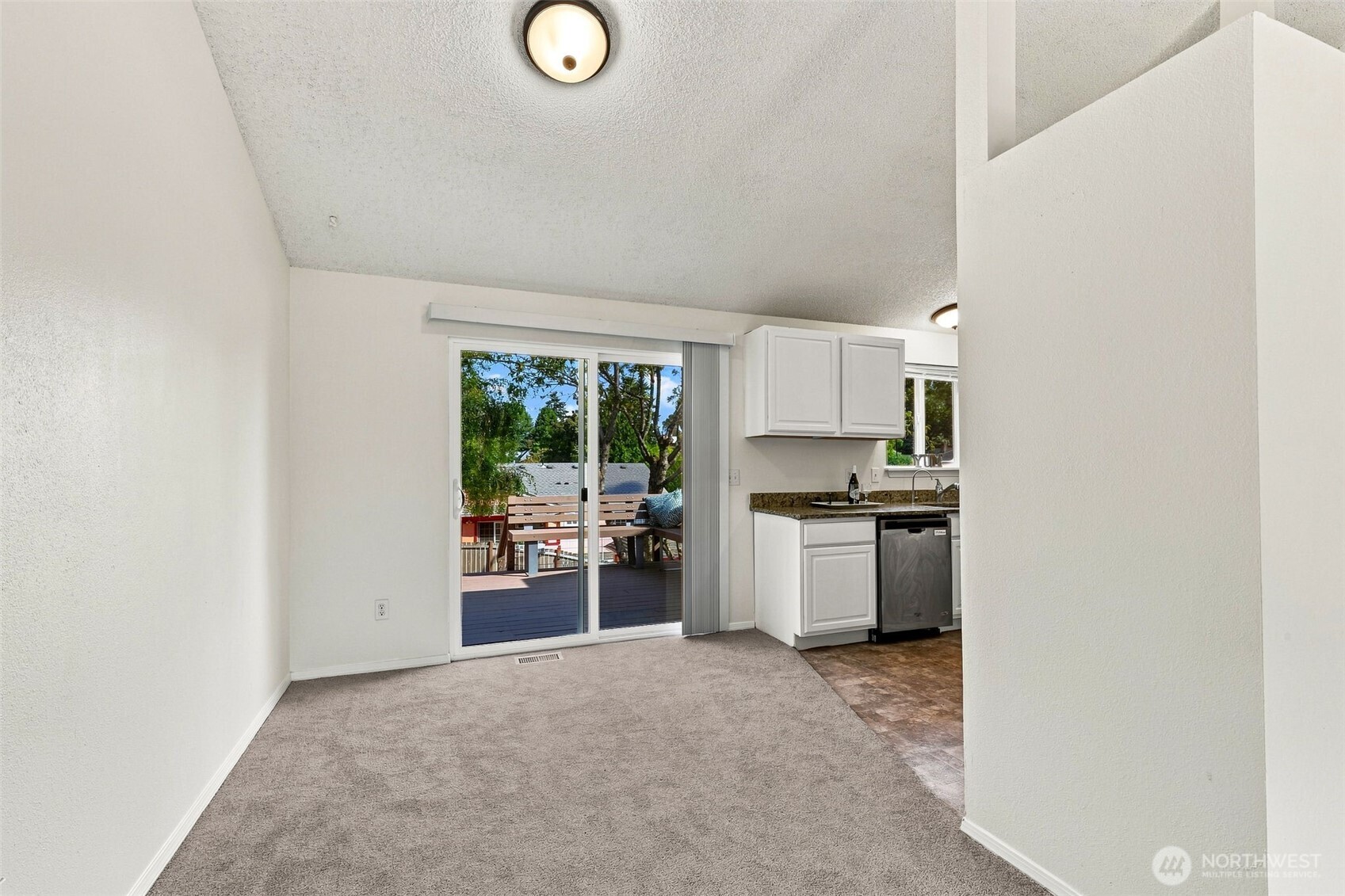 1116 Sw 106th Street Property Photo 6