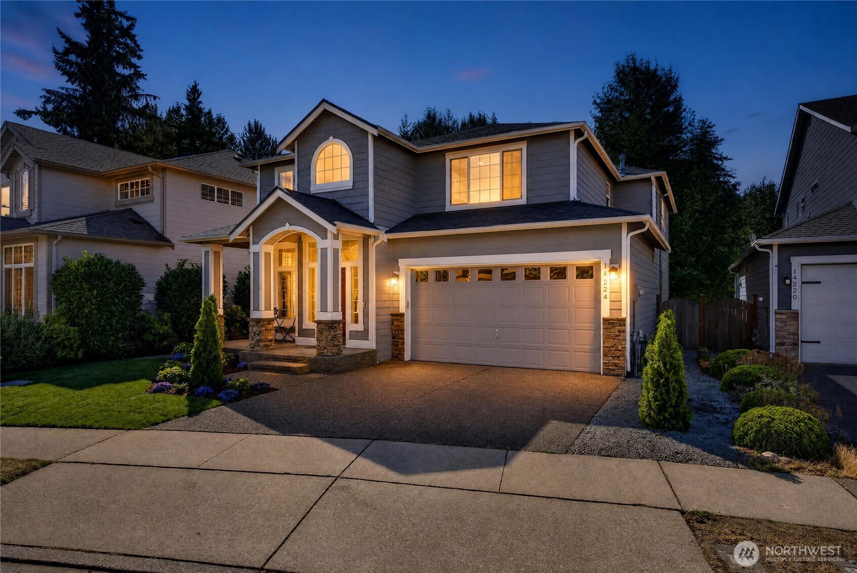 14224 20th Place Property Photo 1