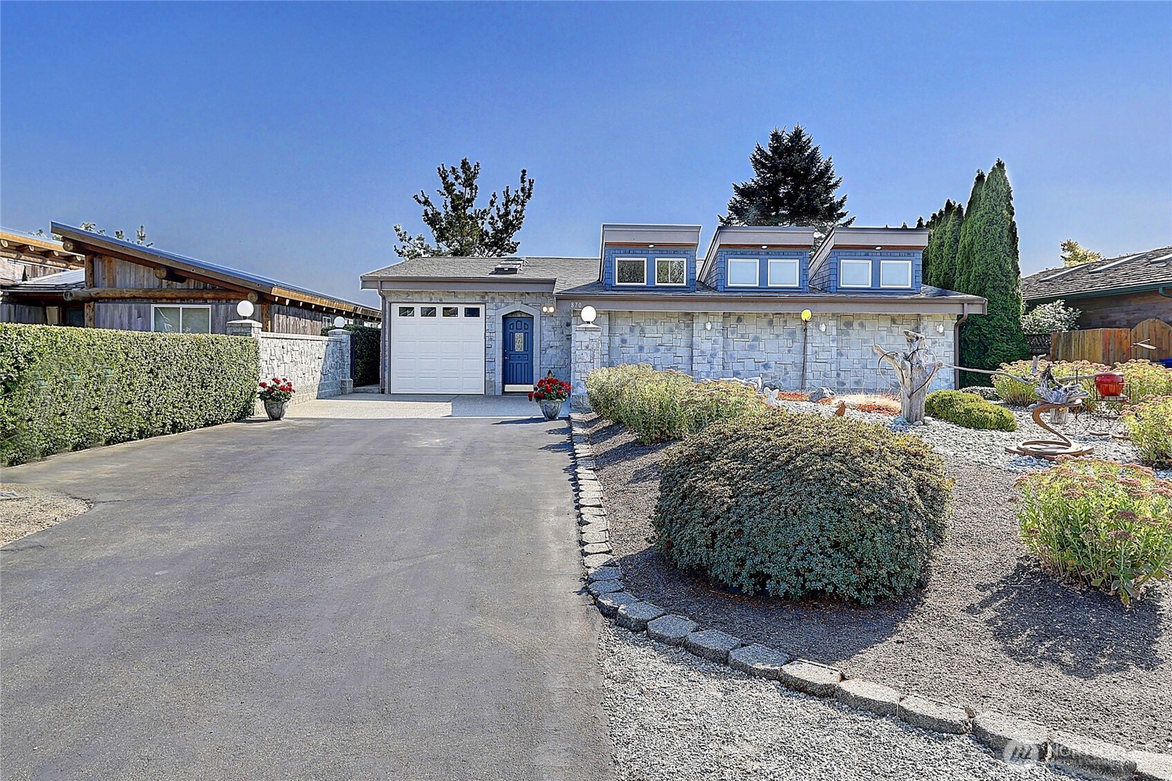 870 Livingston Bay Shore Drive Property Photo 4