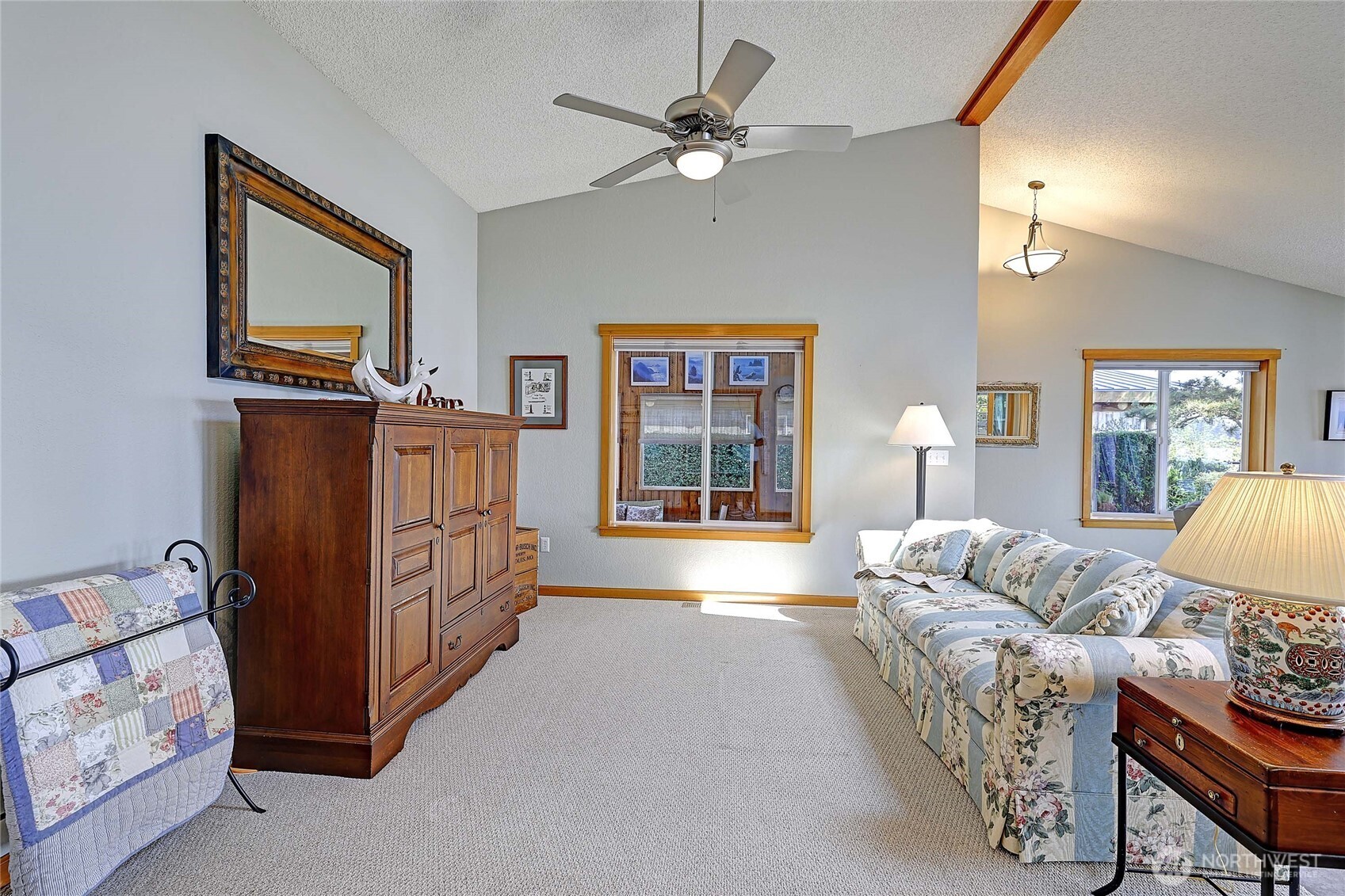 870 Livingston Bay Shore Drive Property Photo 8