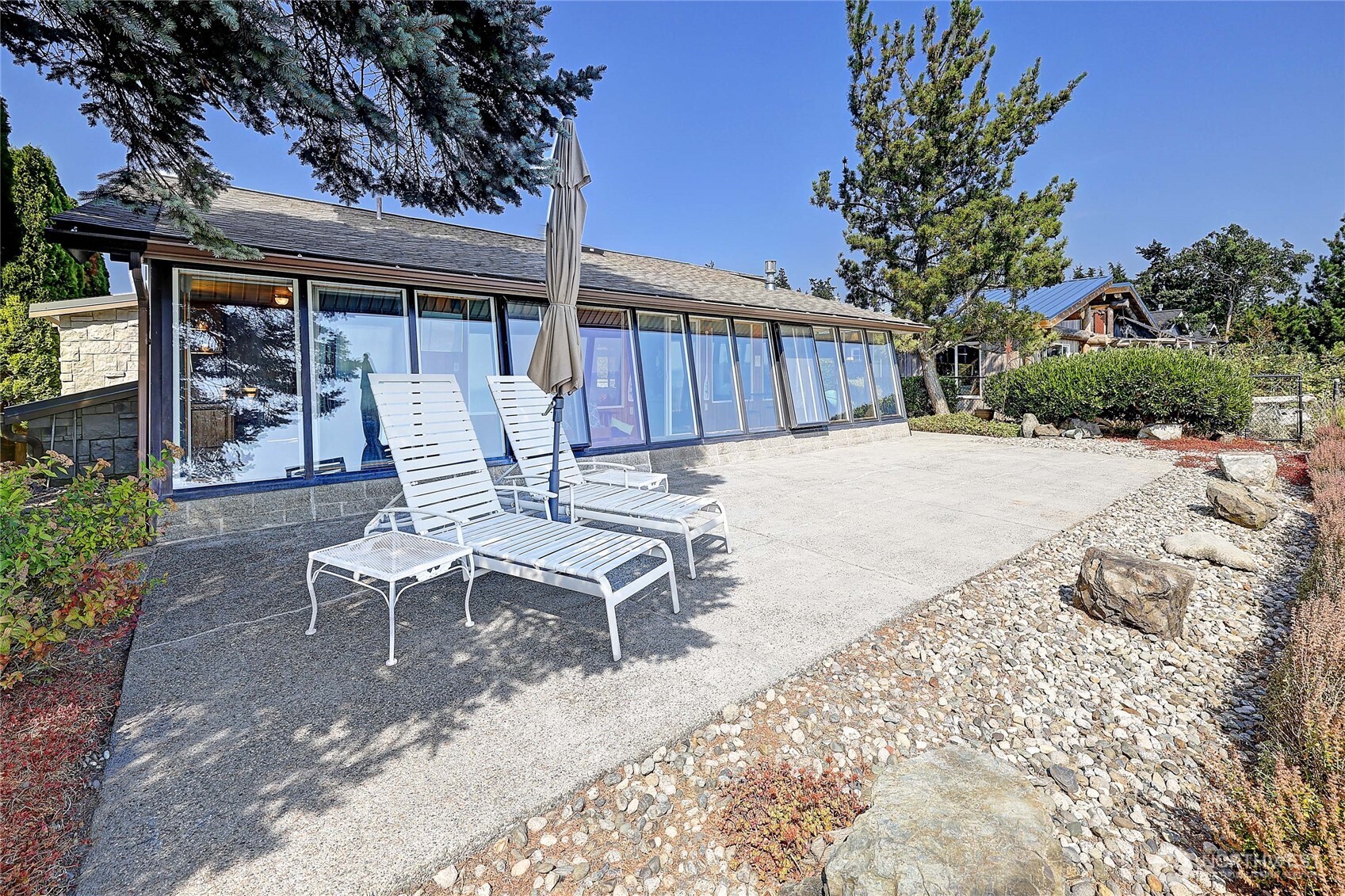 870 Livingston Bay Shore Drive Property Photo 18