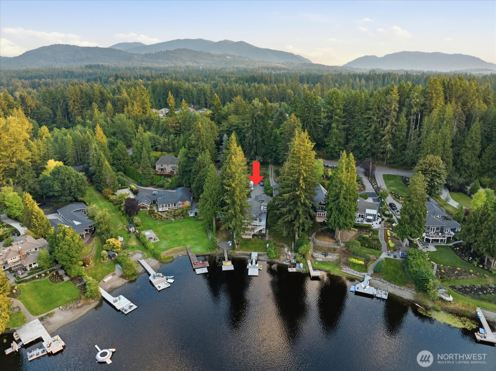 2053 E Beaver Lake Drive Property Photo 4