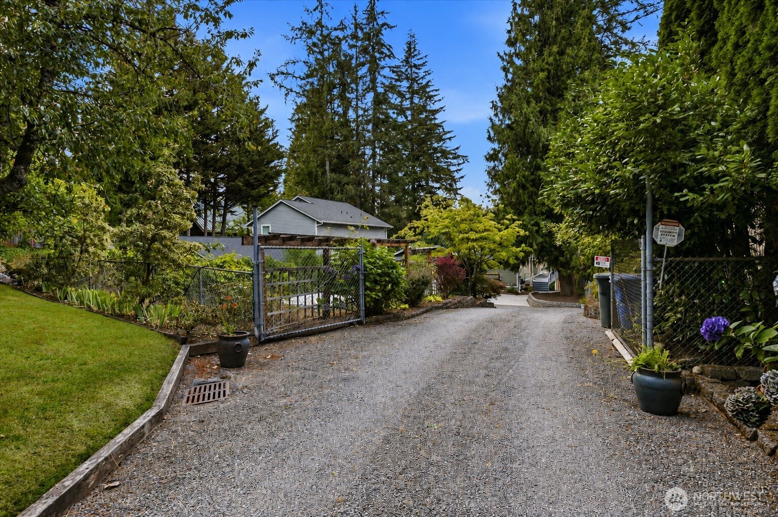 2053 E Beaver Lake Drive Property Photo 10