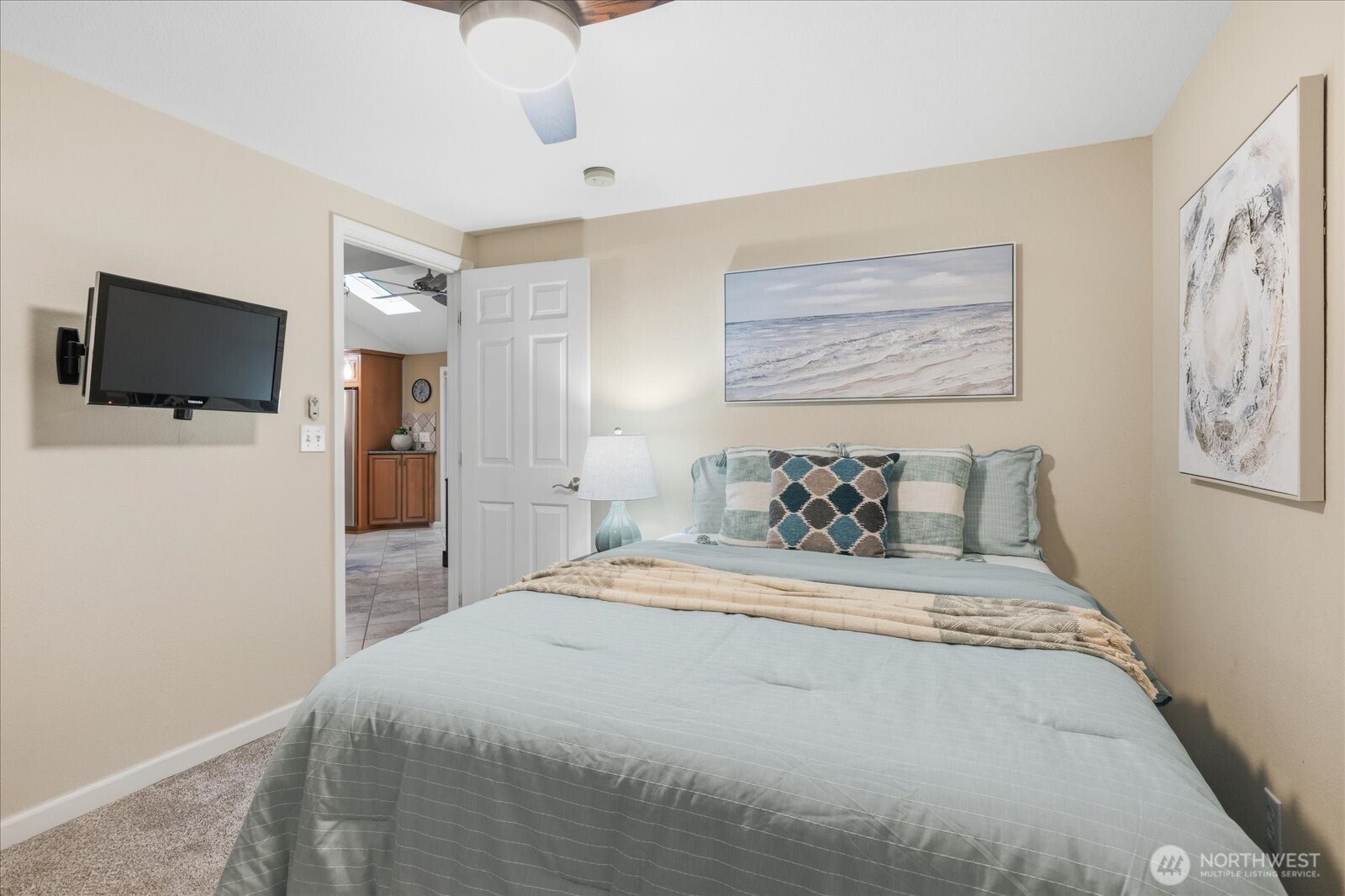 2053 E Beaver Lake Drive Property Photo 27