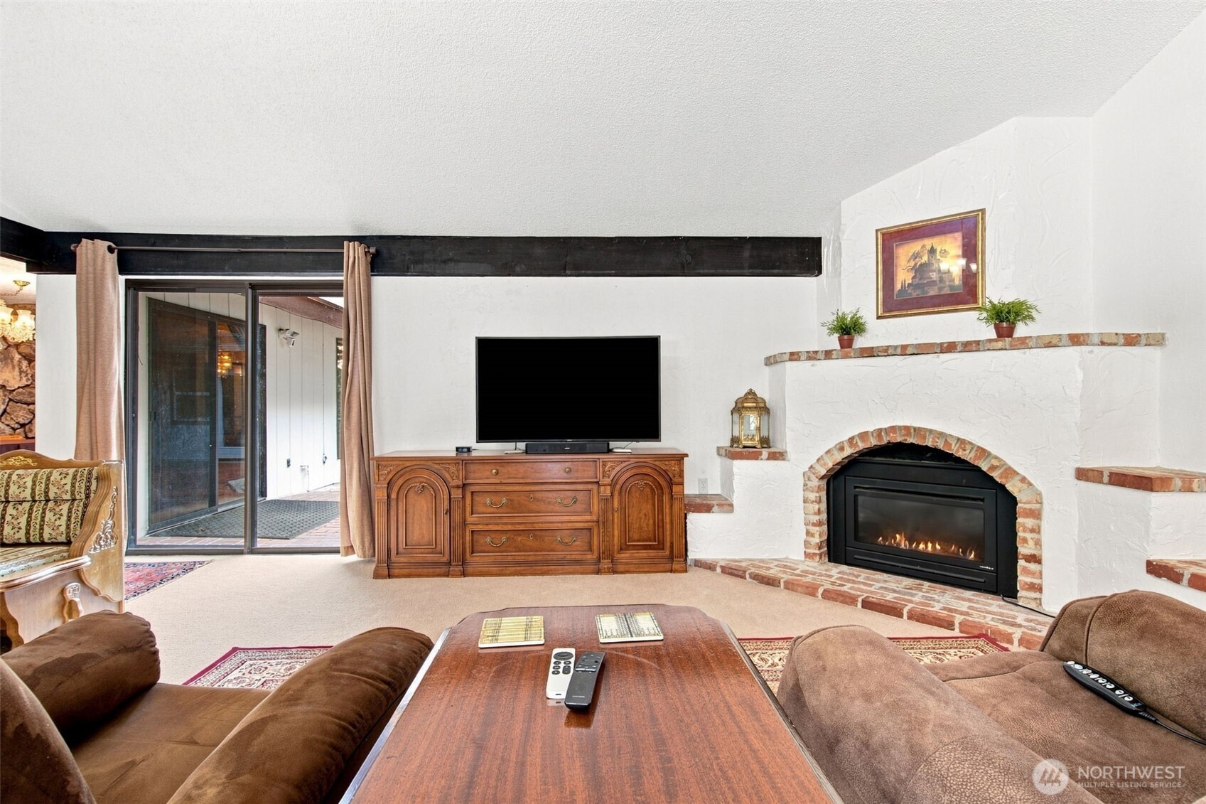6087 Sunset Ave Ne Property Photo 9