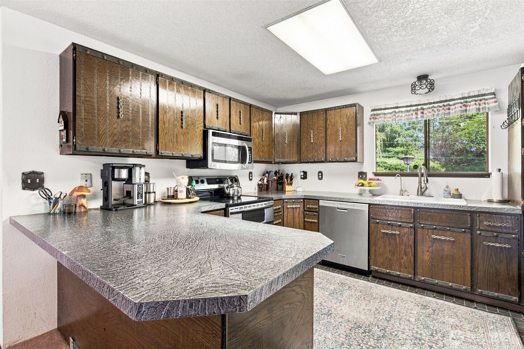 6087 Sunset Ave Ne Property Photo 14