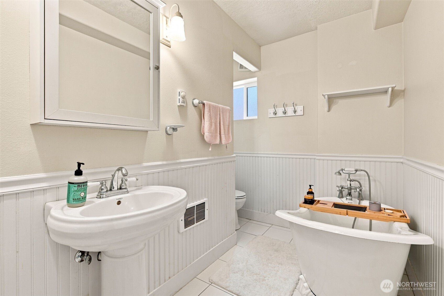 6087 Sunset Ave Ne Property Photo 26