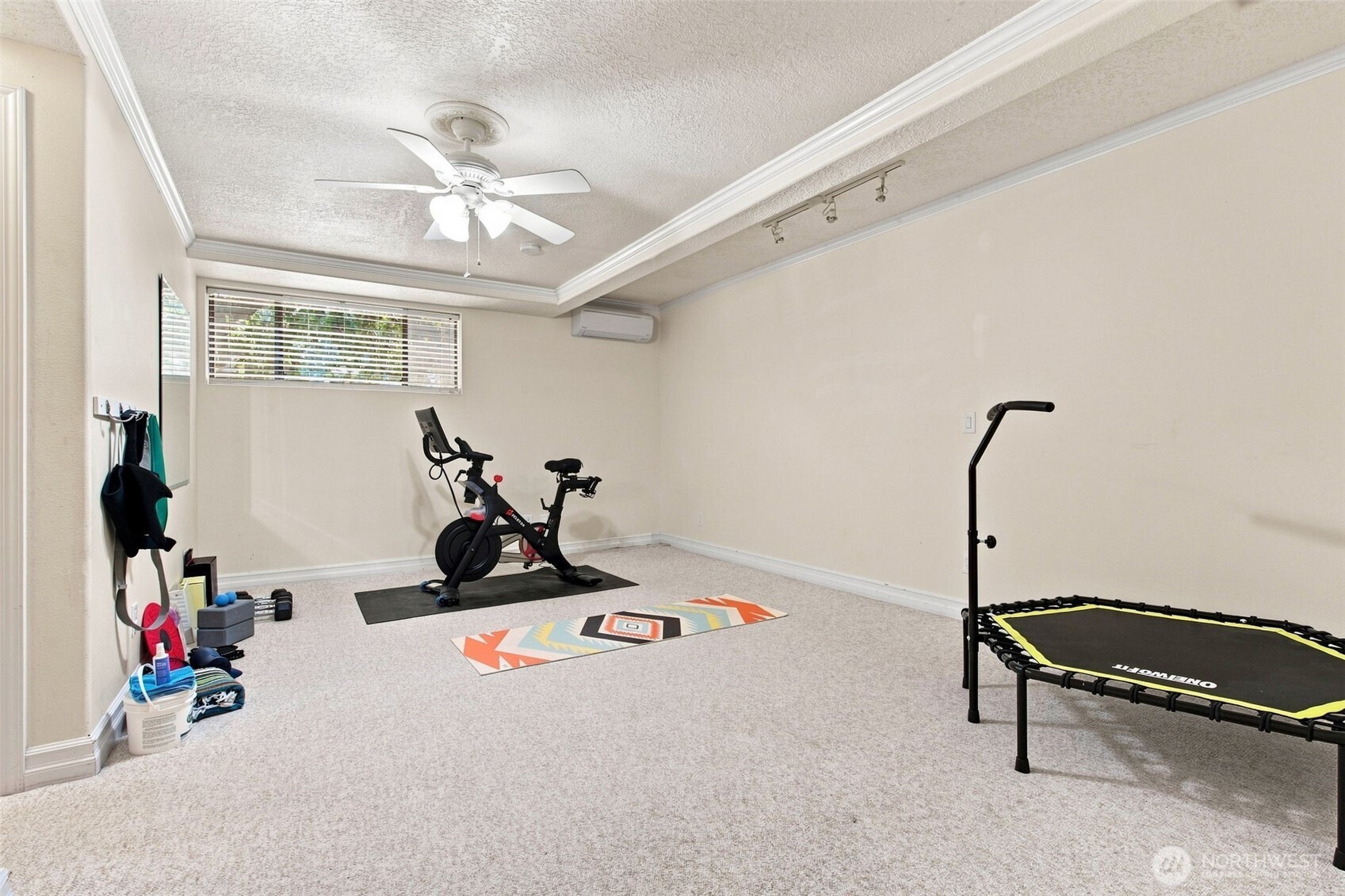 6087 Sunset Ave Ne Property Photo 27