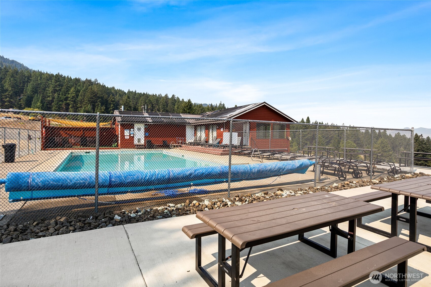 860 Pumphouse Hill Road Property Photo 13