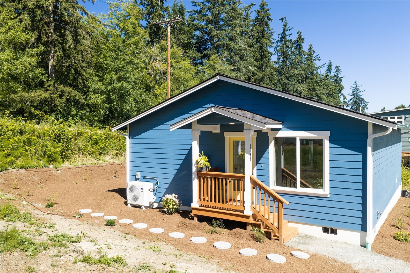 6884 Helena Street Property Photo 4