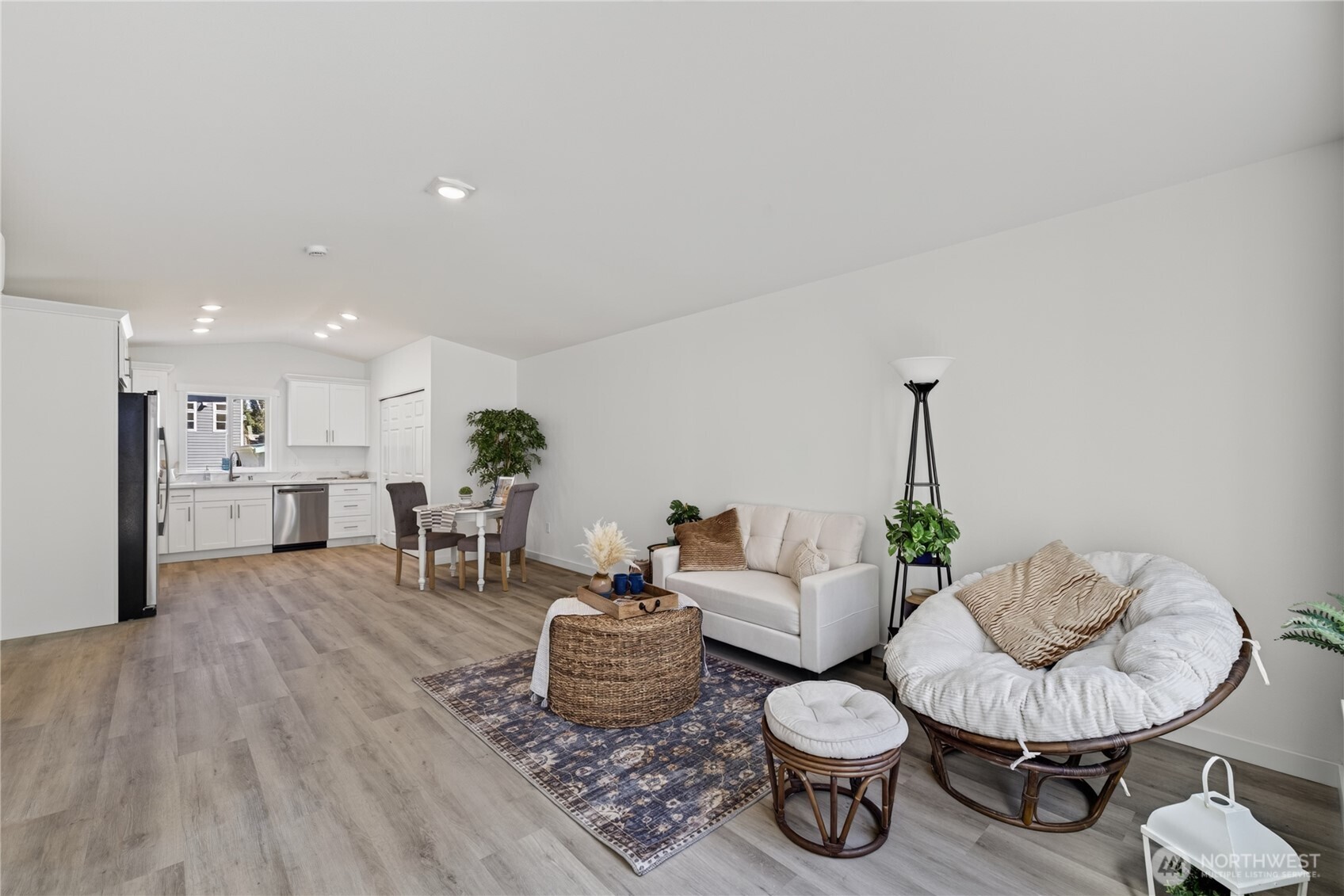 6884 Helena Street Property Photo 5