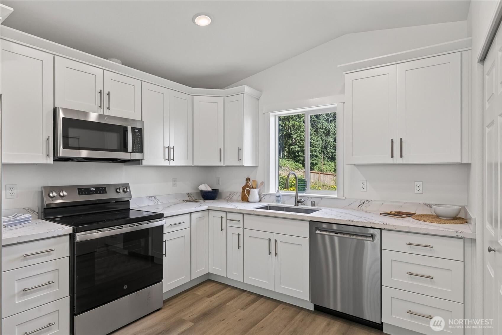 6884 Helena Street Property Photo 11